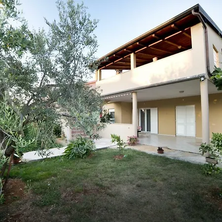 Suzana Apartment *